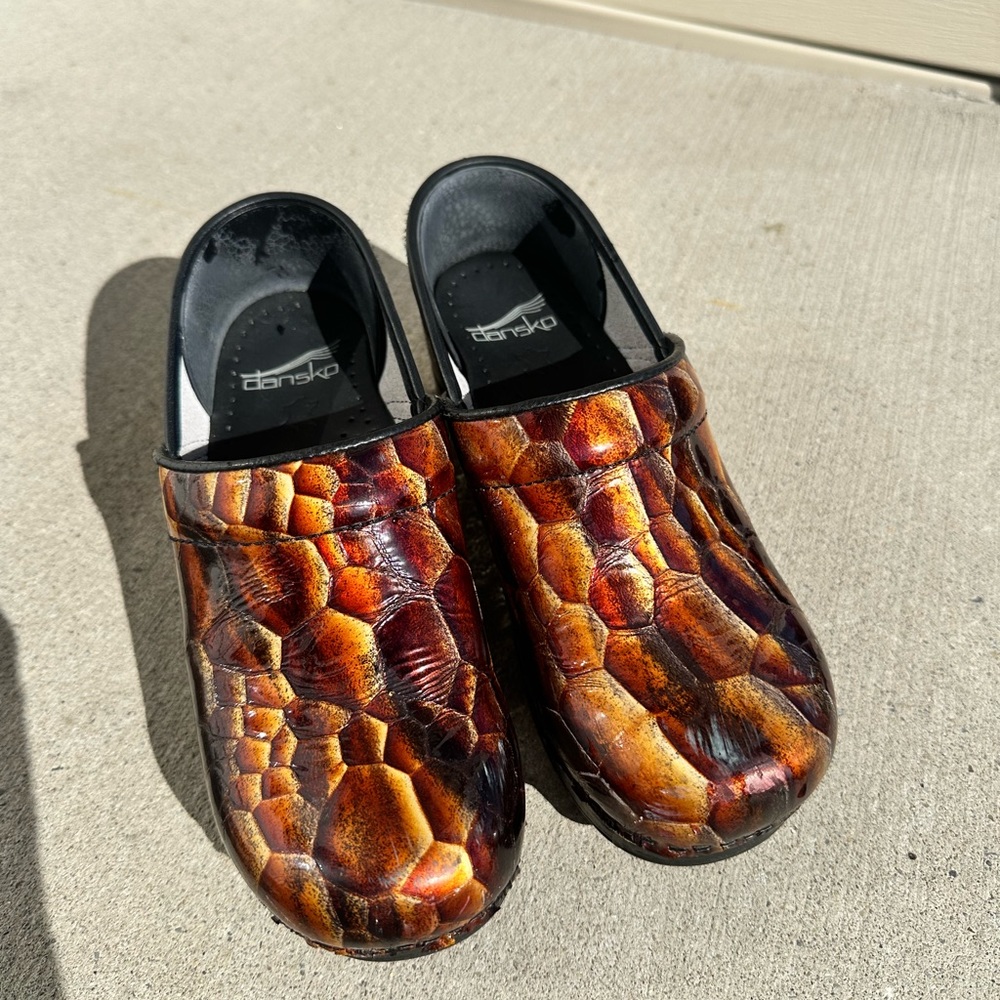 Dansko shoes, brown marble design, size 38